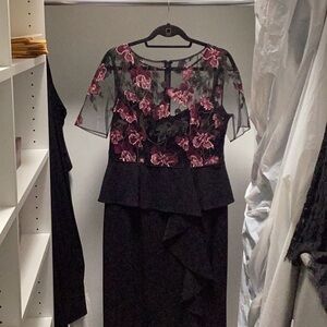 Elegant Black Dress with Floral Embroidery